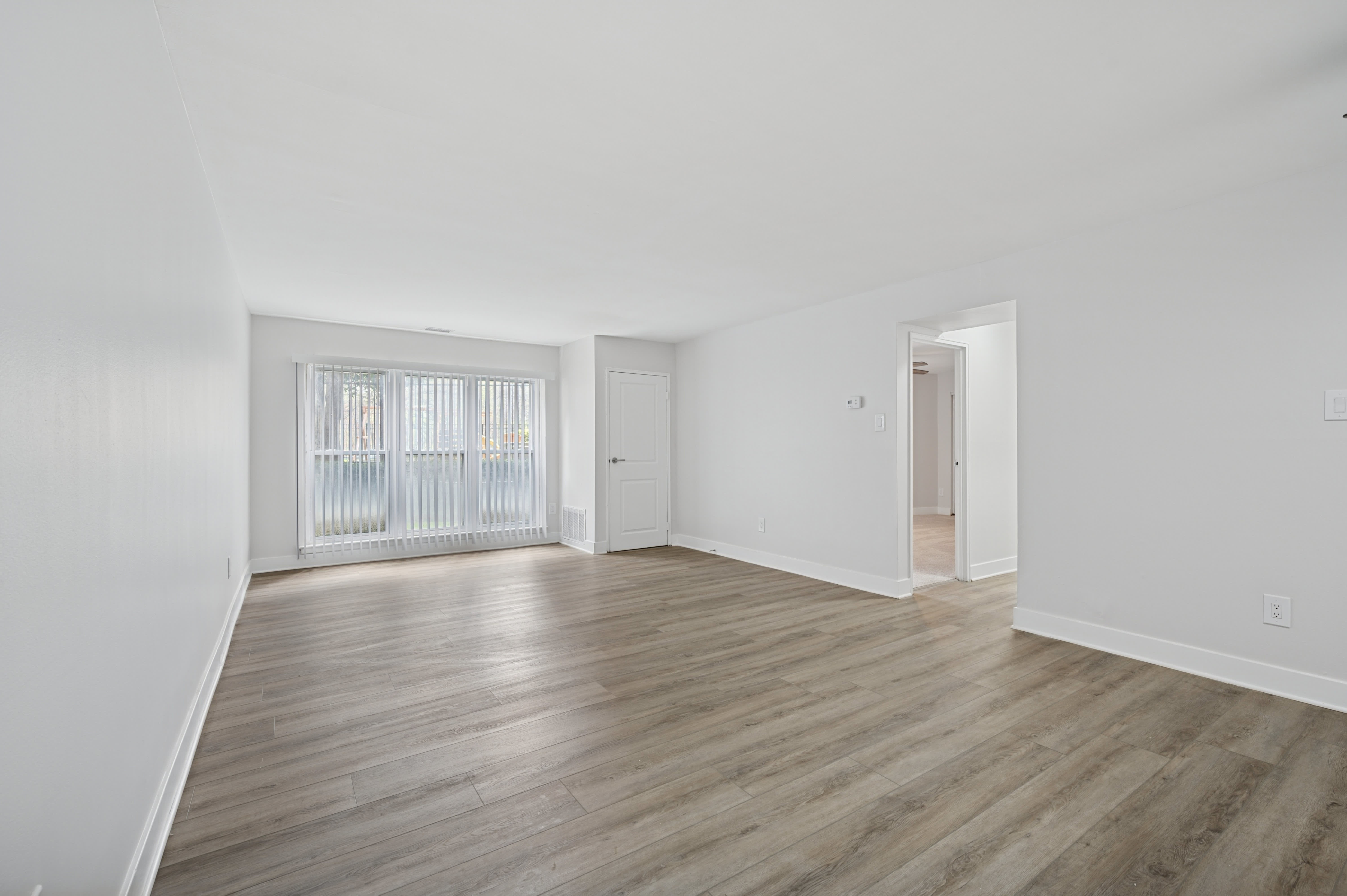 7400 Roosevelt – photo 1