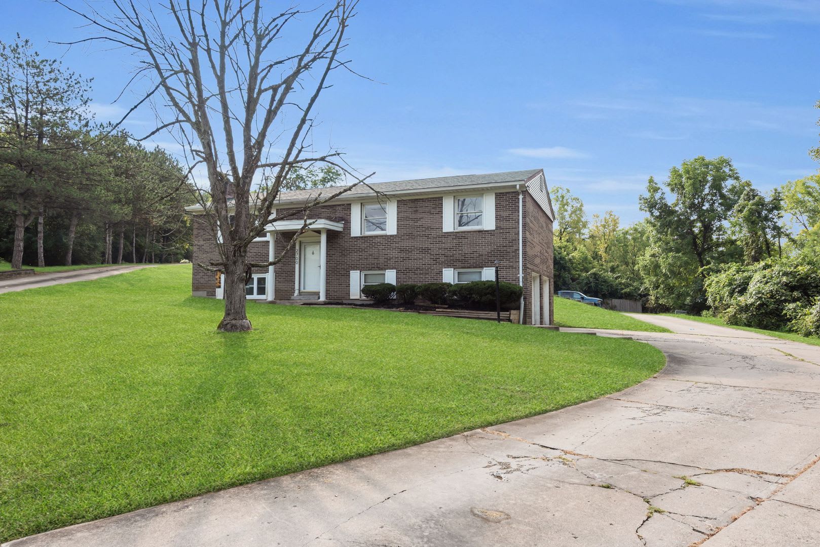 WESTWOOD- Updated 3 bedroom 2.5 bath brick home. – photo 3