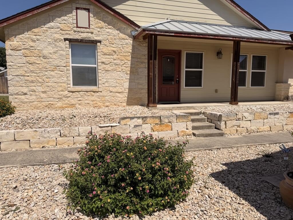 486 Bridle Path – photo 1