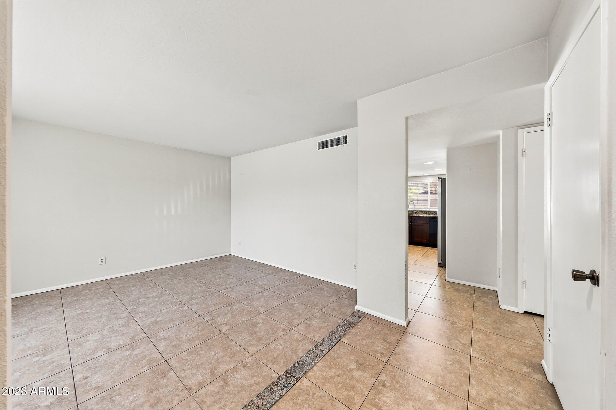 212 E Eugie Avenue – photo 2