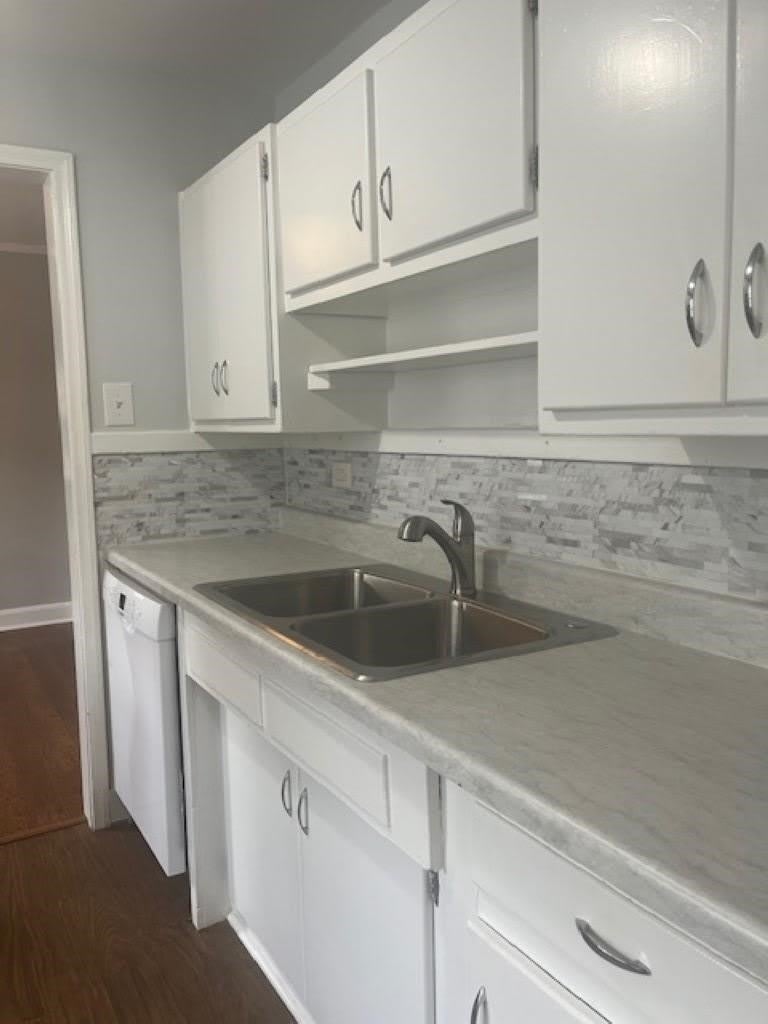 3643 DOUGLASS Ave – photo 5