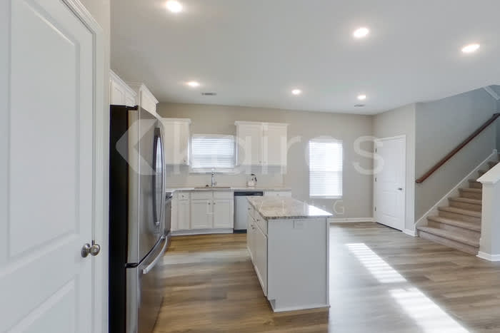7321 Foggy River Drive – photo 5