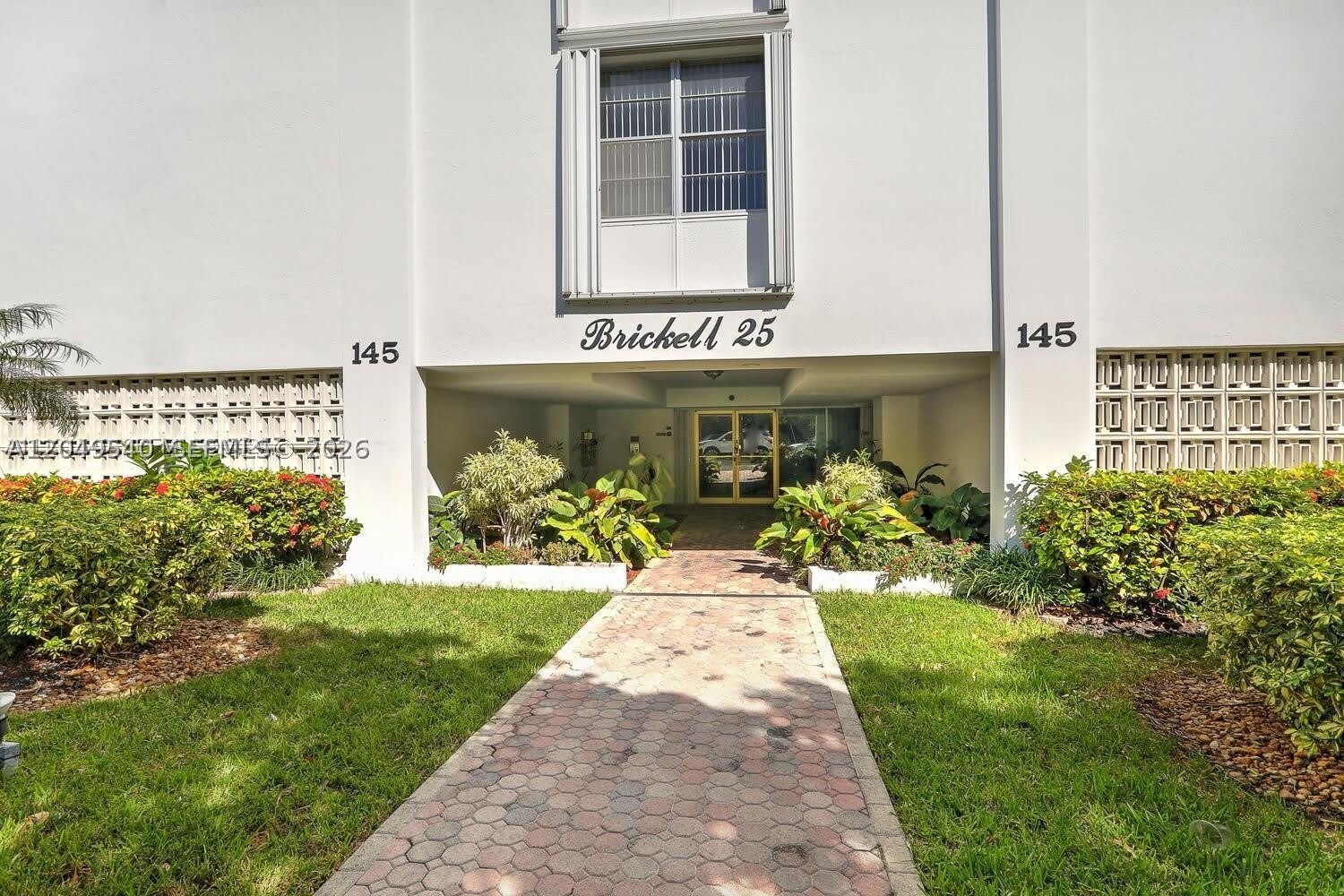 145 SE 25th Rd – photo 2