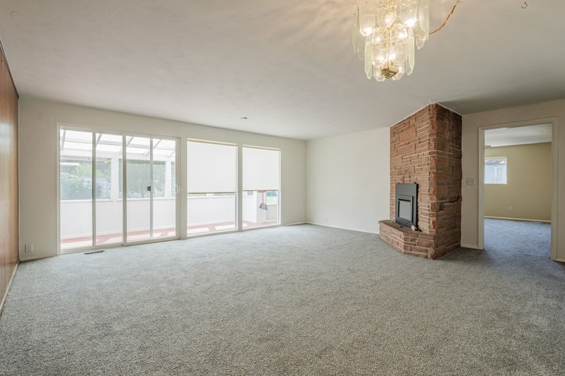718 Brassie Drive – photo 2