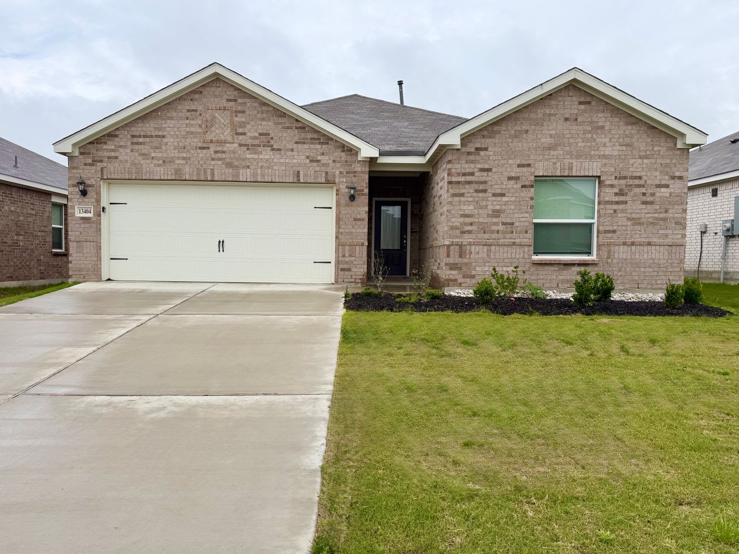 Brand-New 3BR Home with Open Layout, Flex Space & Covered Patio! – photo 1