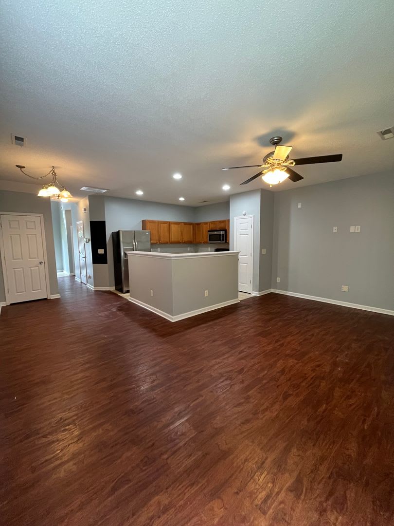 3 Bedroom Townhome in Liberty Hall – photo 5