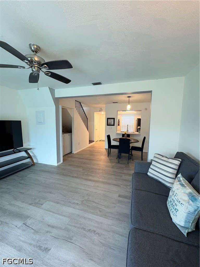 4520 SW 8th Place – photo 3