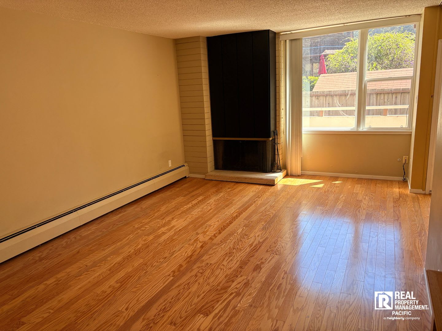 Sunny 2 bedroom in Mark Twain Building – photo 4