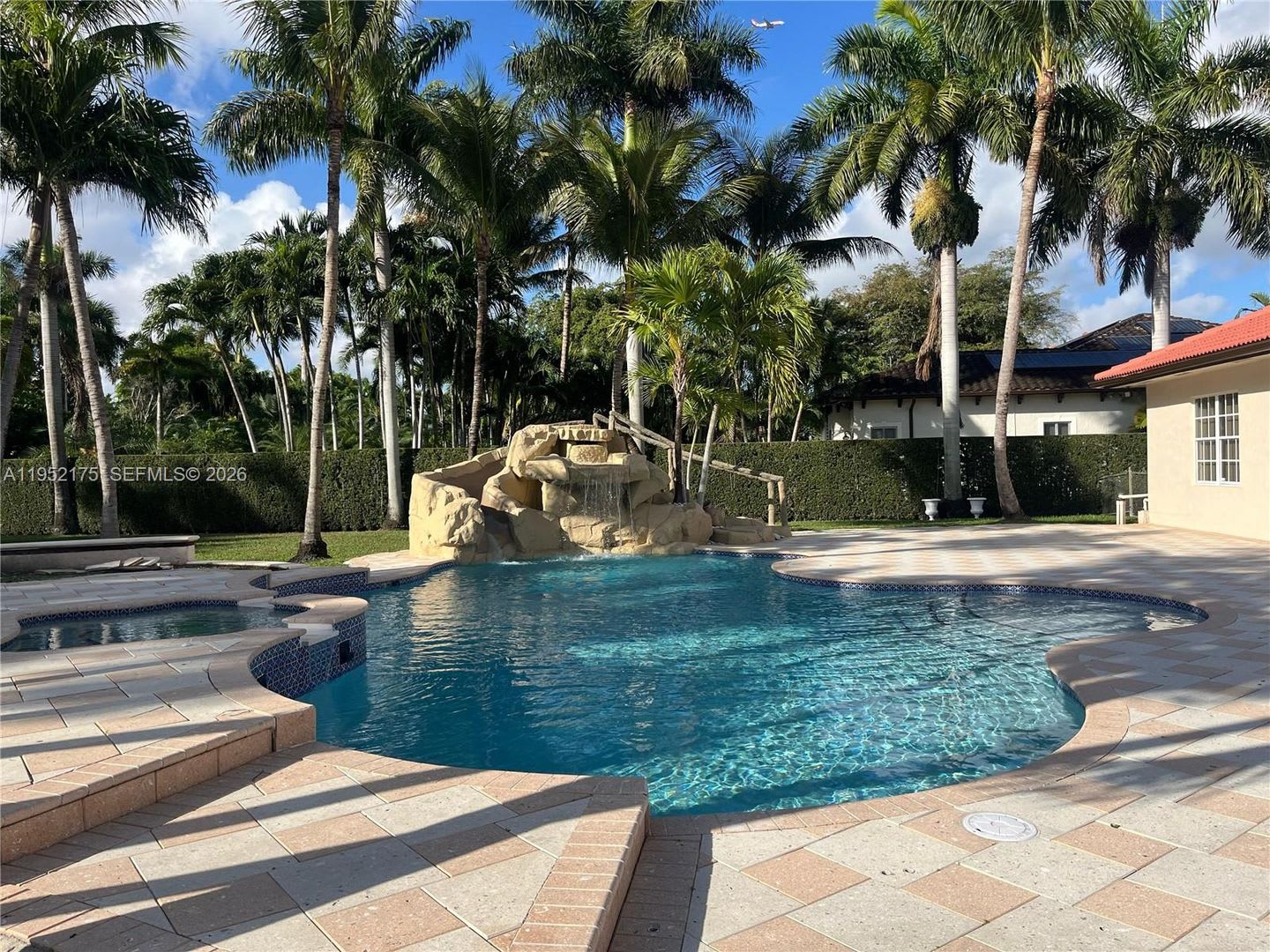 450 NW 130th Avenue, Miami, FL 33182 – photo 2