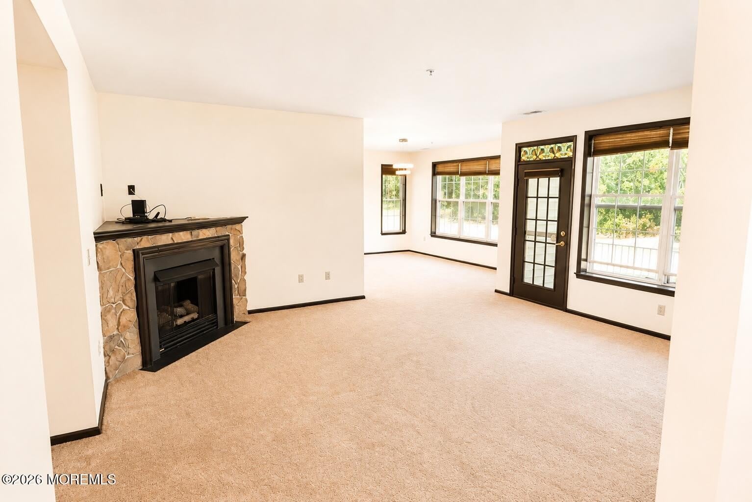 526 Saint Andrews Place – photo 3