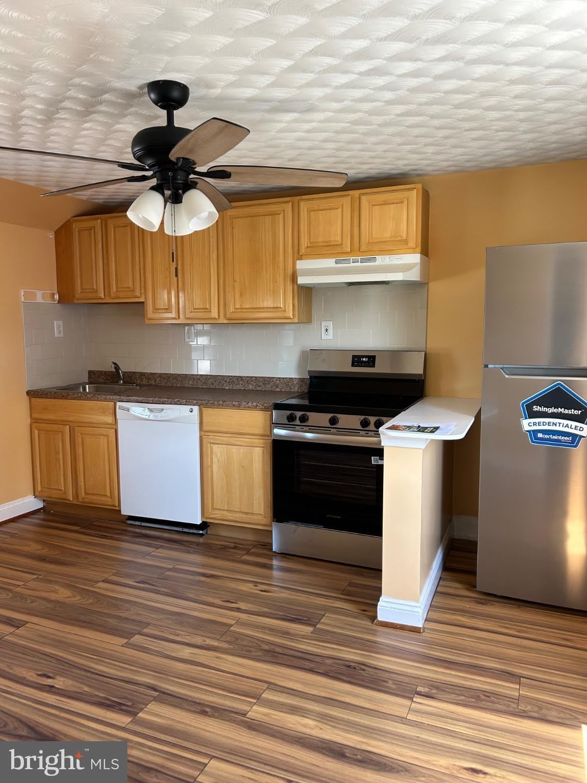431 RHAWN Street – photo 2