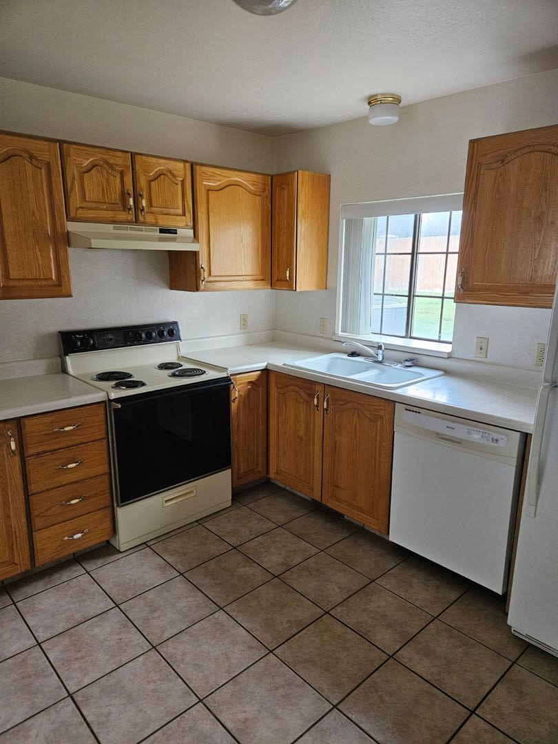 2 bed/1 bath Single-family Housing in Orem – photo 5