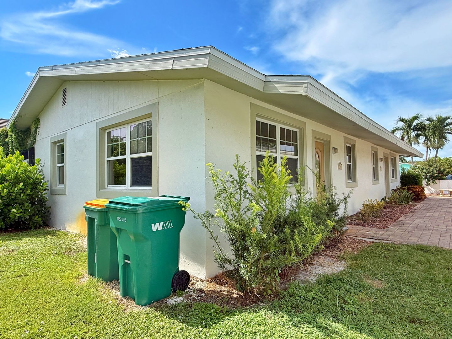 ***ANNUAL RENTAL***UNDER RENOVATIONS***NEW PICTURES TO COME***NO HOA*** – photo 3