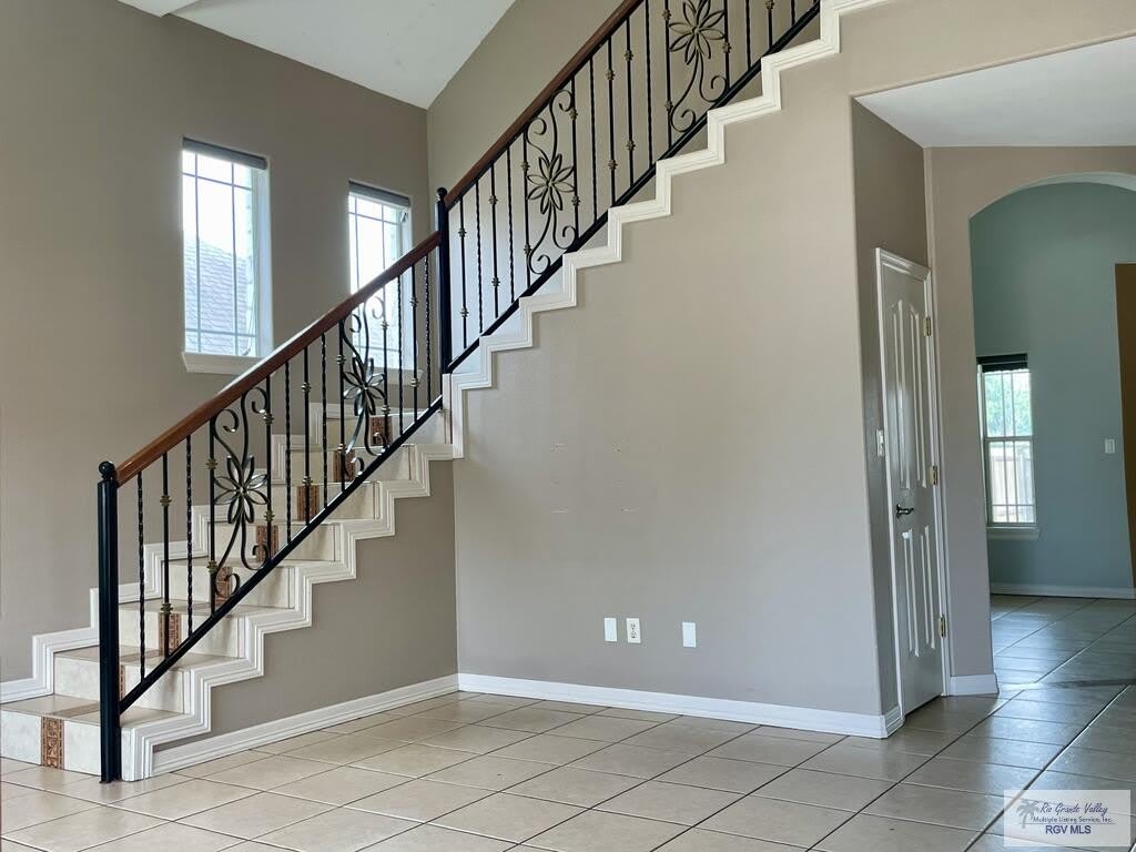 367 SILVER CREEK – photo 3