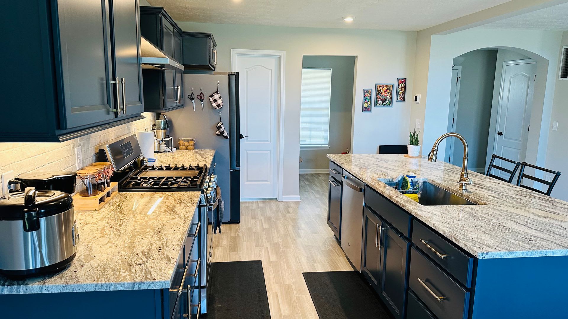 Premium East Louisville Living: 4-Bedroom 3 Bathooms – photo 3