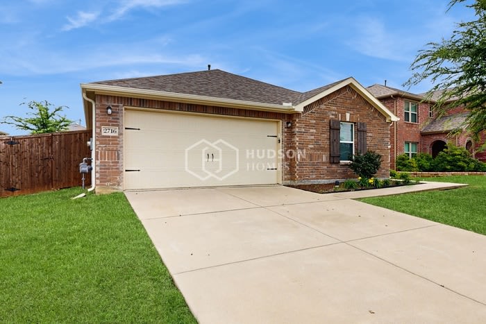 2716 Tobias Lane – photo 3
