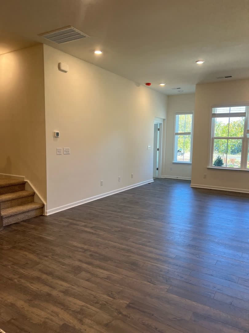 Room in 4 Bedroom Home at Rivulet Wy – photo 5