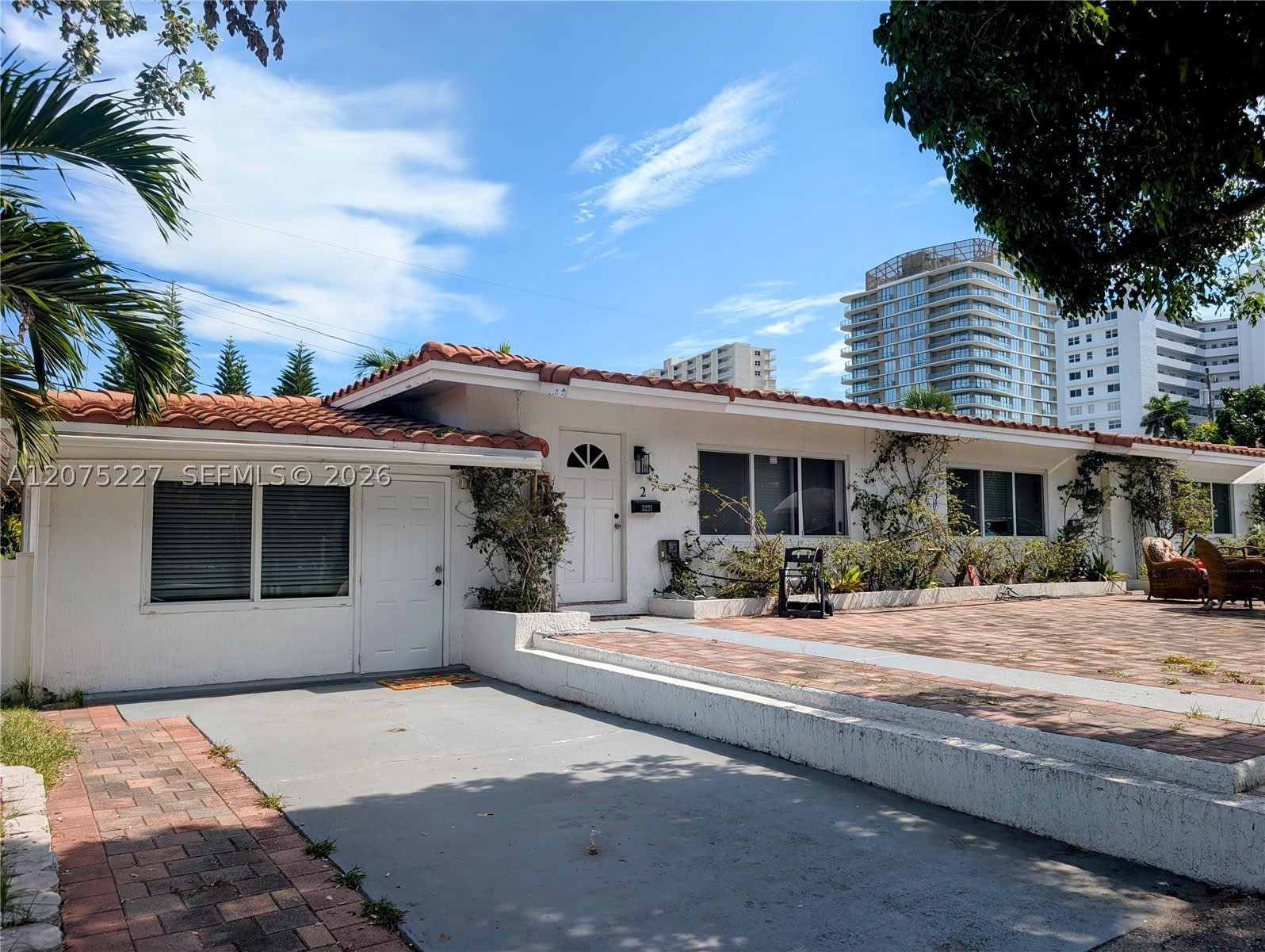 3221 NE 7th St – photo 2