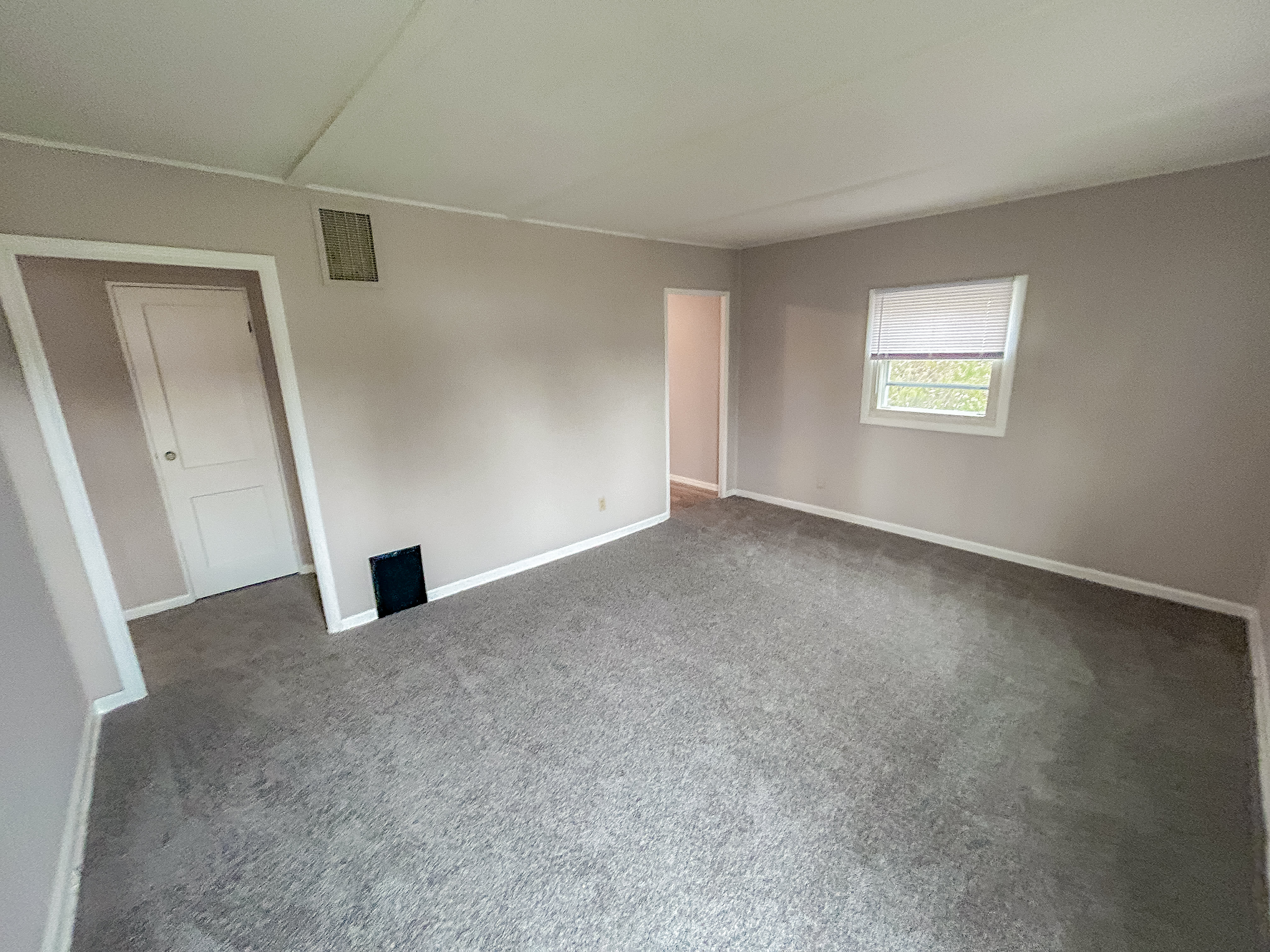 3210 E 12th Ave – photo 4