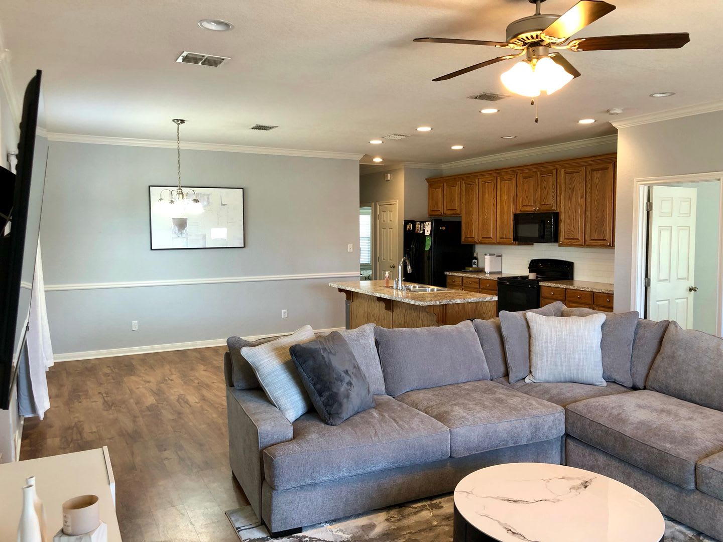 3BR/3BA House Near Campus – photo 4