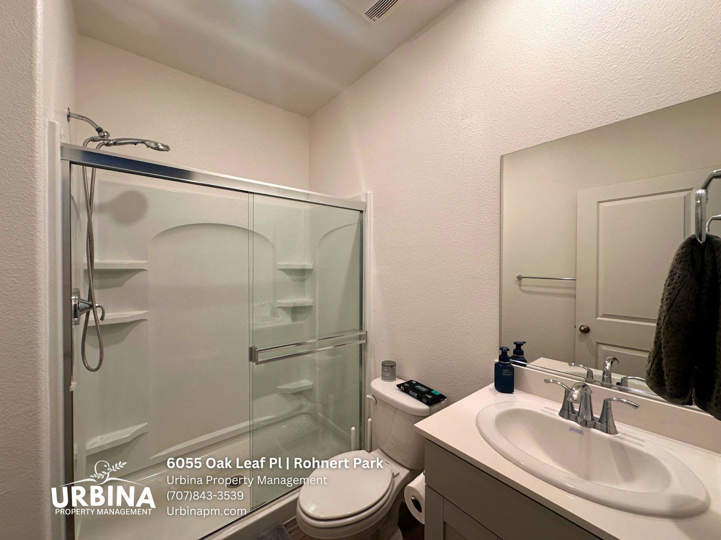 Move-In Special! Modern 4-Bedroom Rohnert Park Home with Solar & Smart Home Features – photo 3