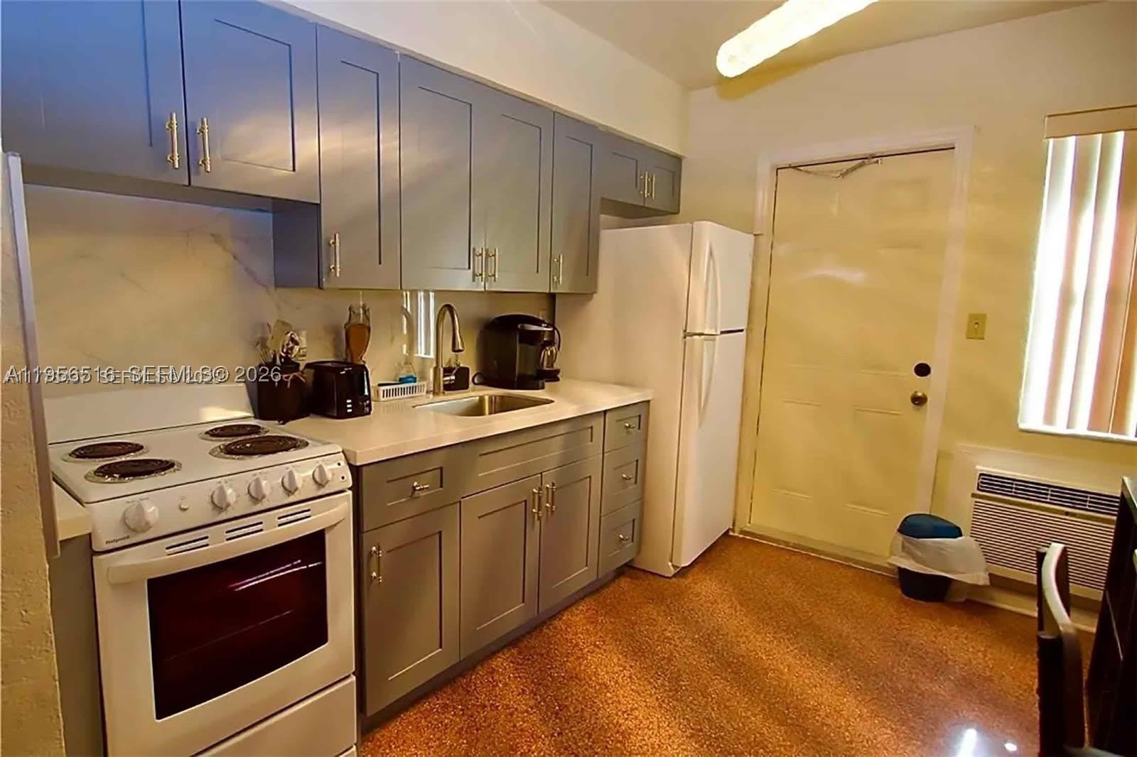 1934 Madison St – photo 3