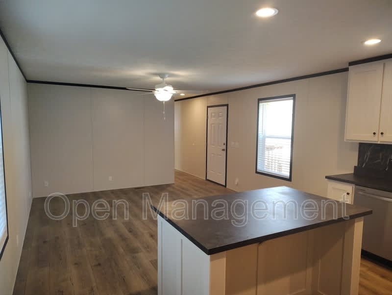 53 Marcus Drive – photo 3