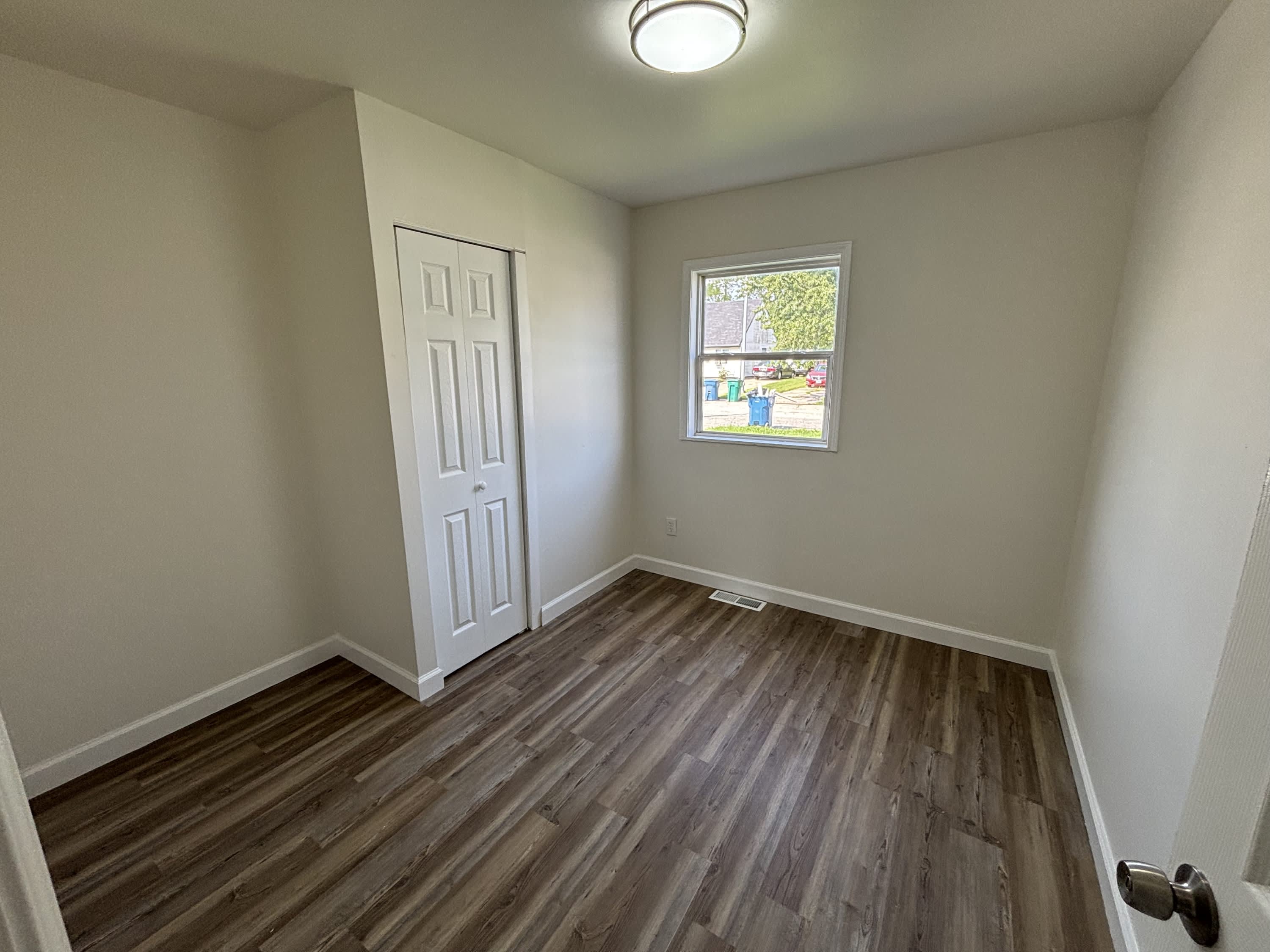 2395 Jennings St – photo 4