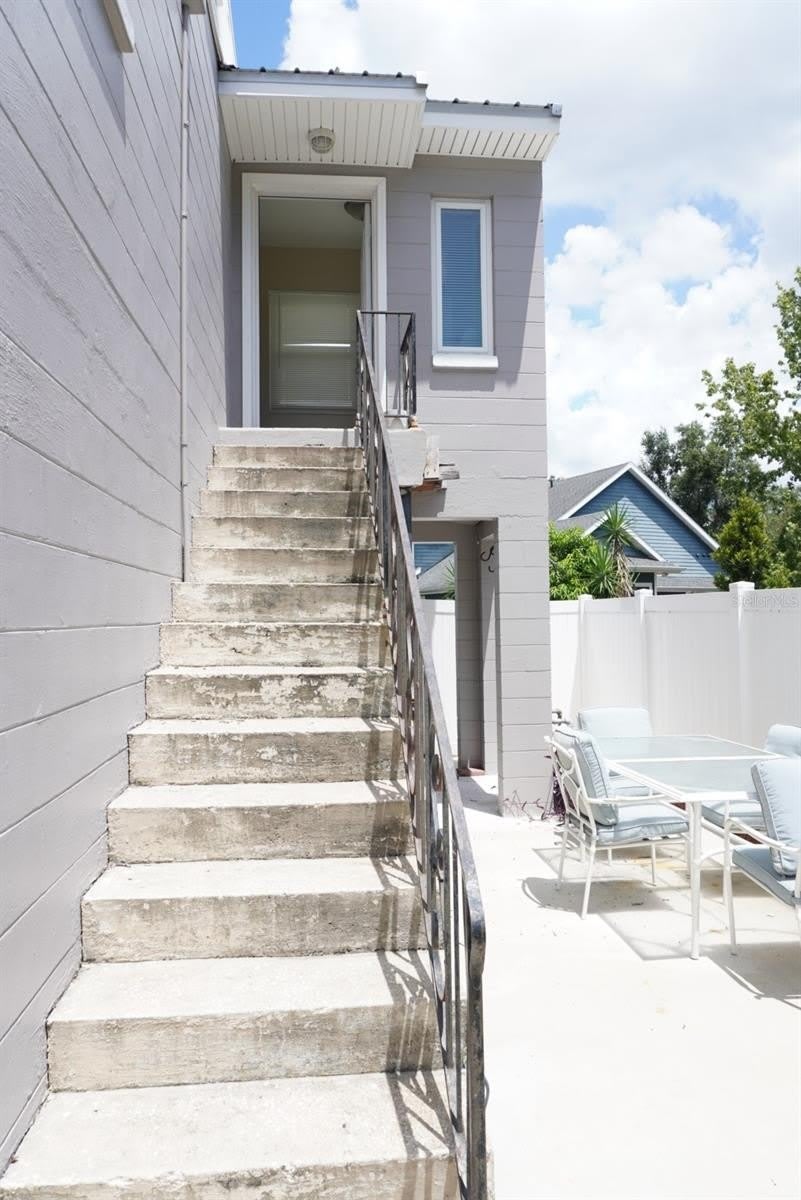 809 W PARK Avenue – photo 2