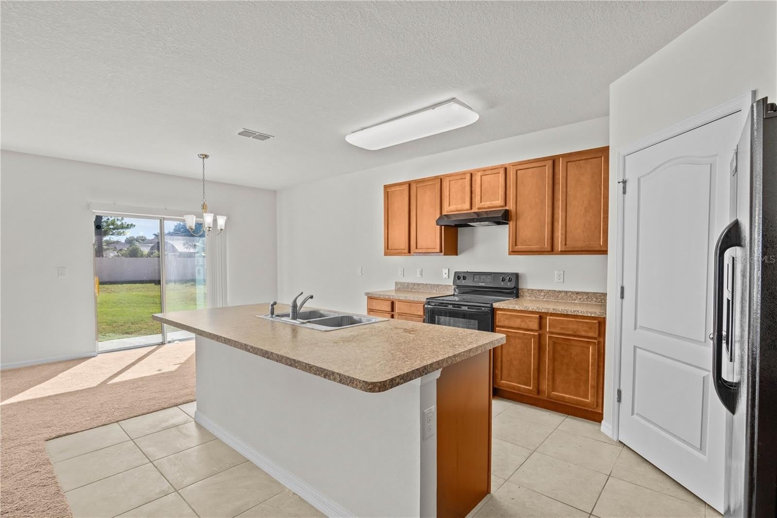 817 Sheen Circle – photo 4