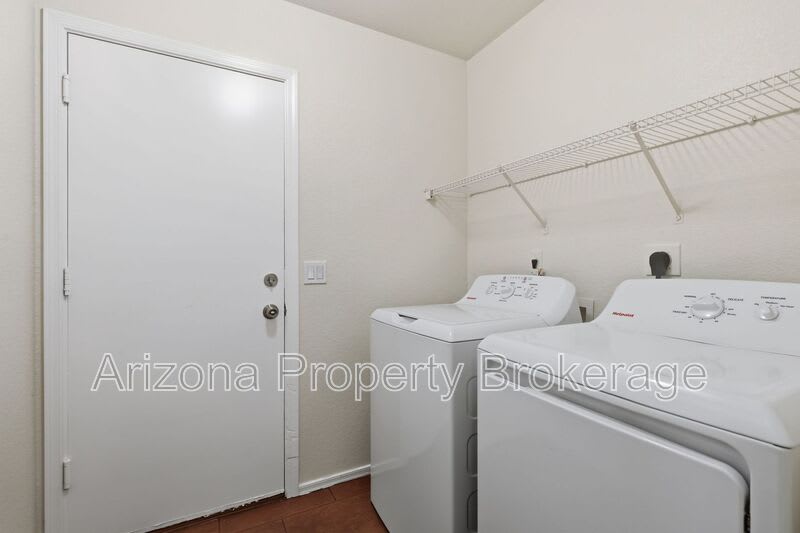 10249 E. Calypso Ave. – photo 4