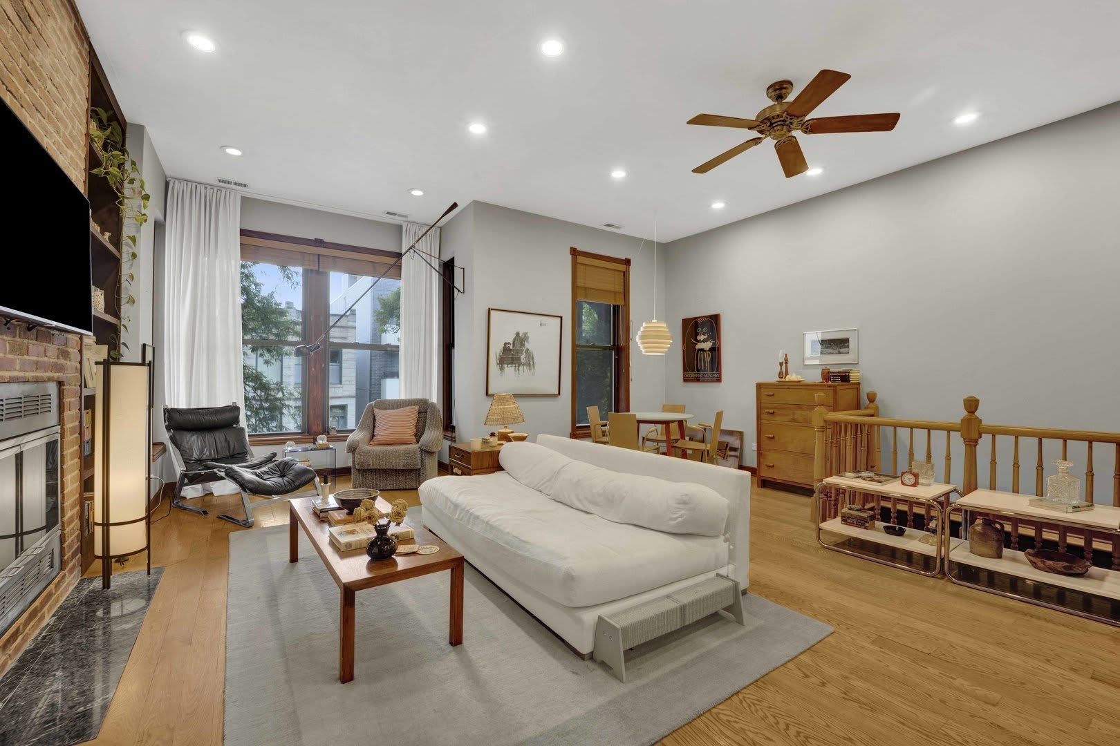 1111 N Mozart Street – photo 3