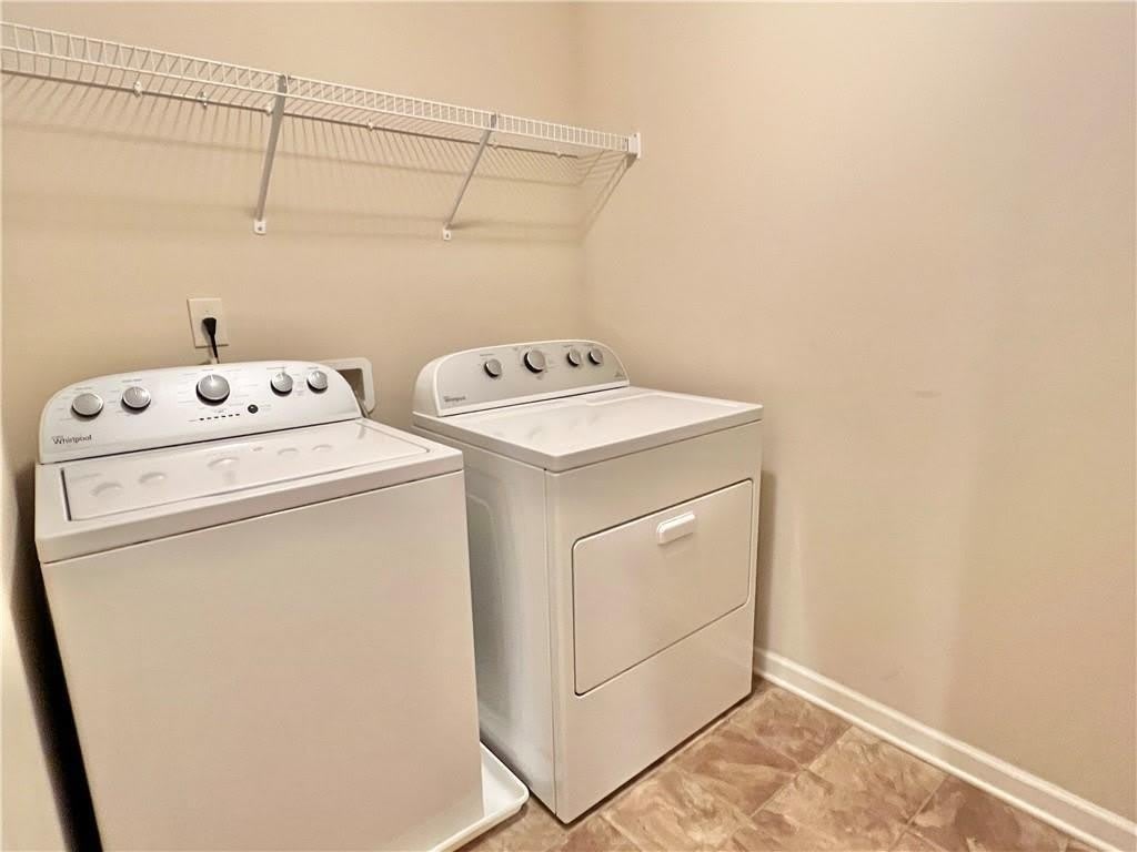 590 Summerstone Lane – photo 3