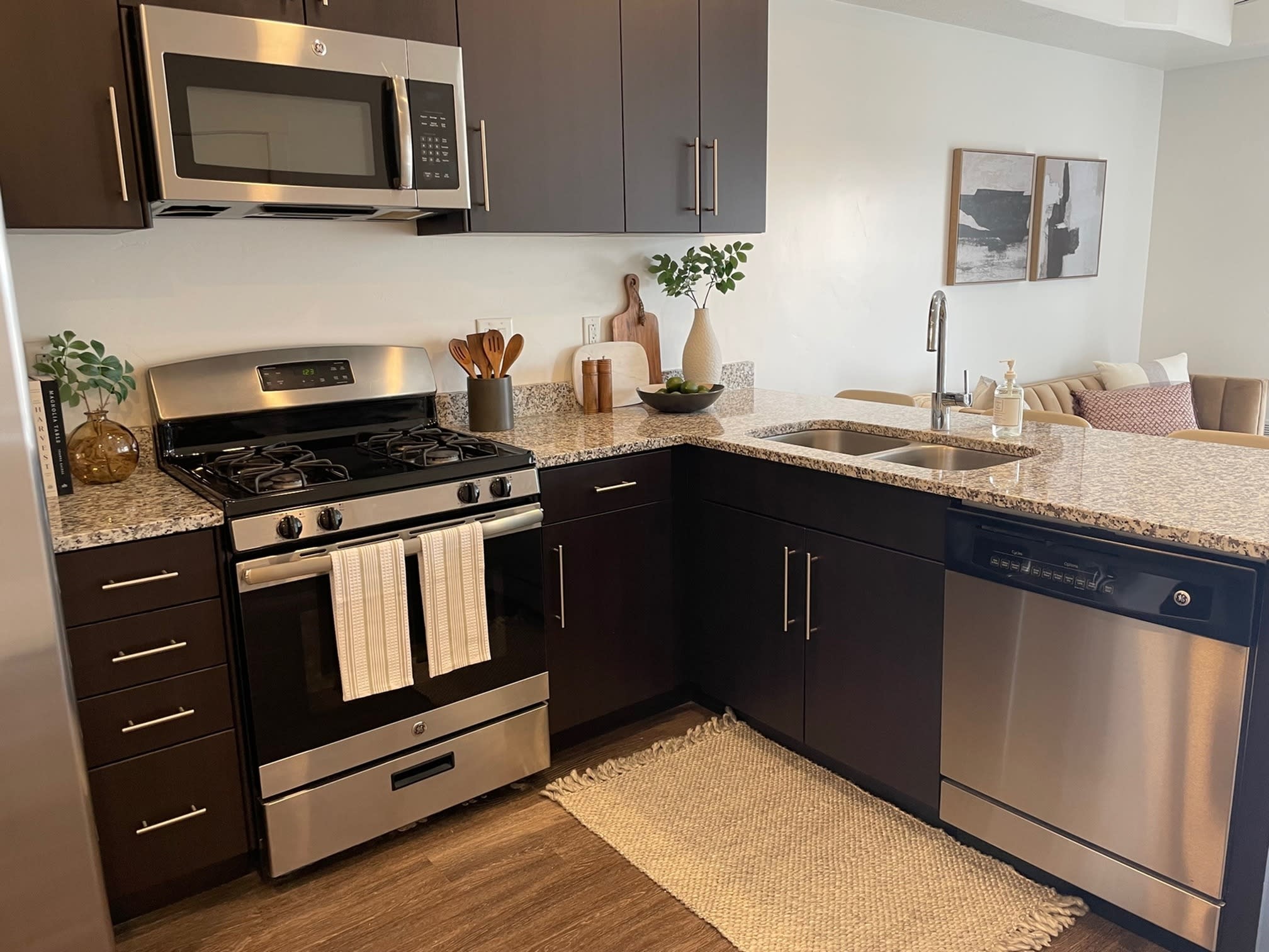 Downtown 360 Apartments – photo 1