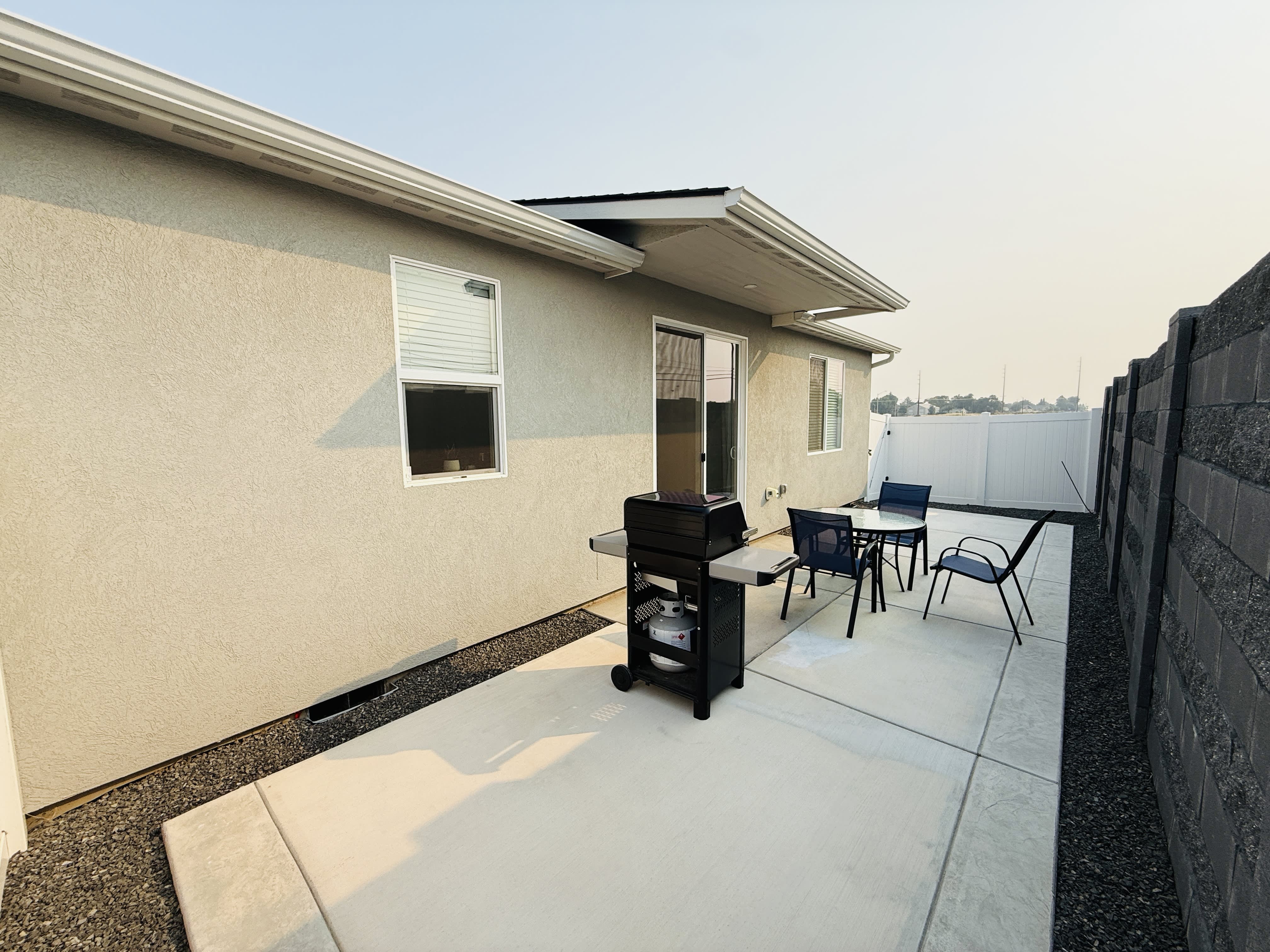 1205 Northeast Emerald Drive – photo 3