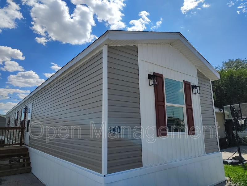 140 Lee Ann Lane – photo 2