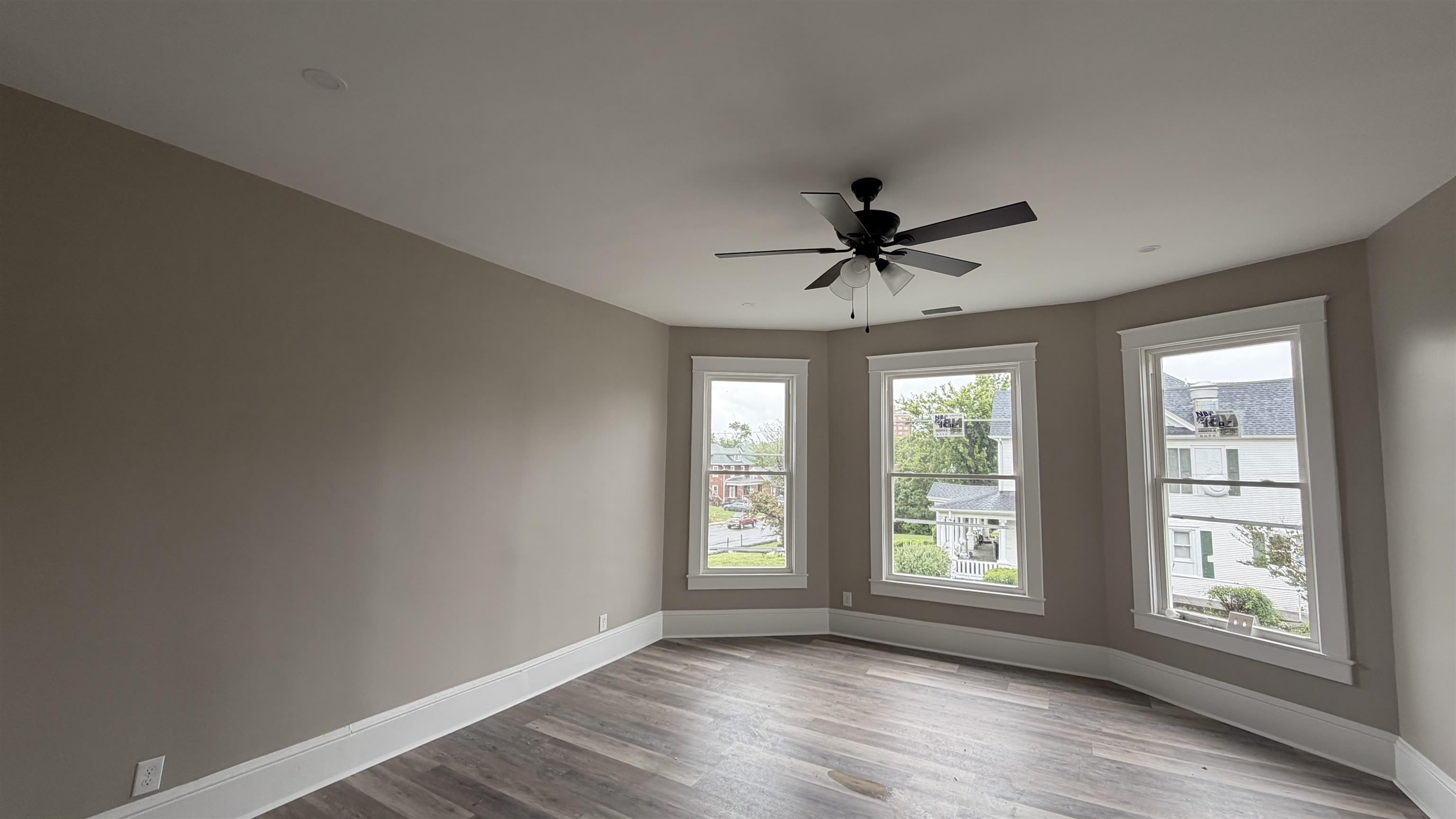 1201 Grove Avenue – photo 5