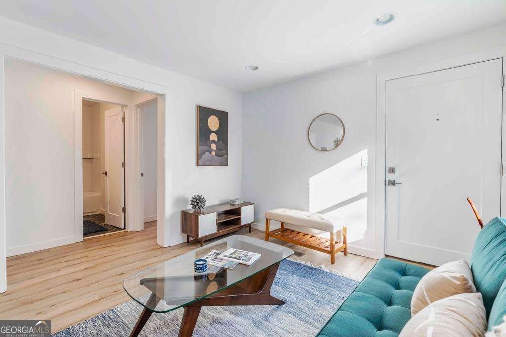 1015 Greenwood Avenue NE – photo 4