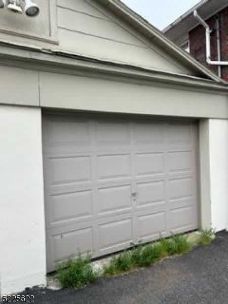 370 Main St – photo 2