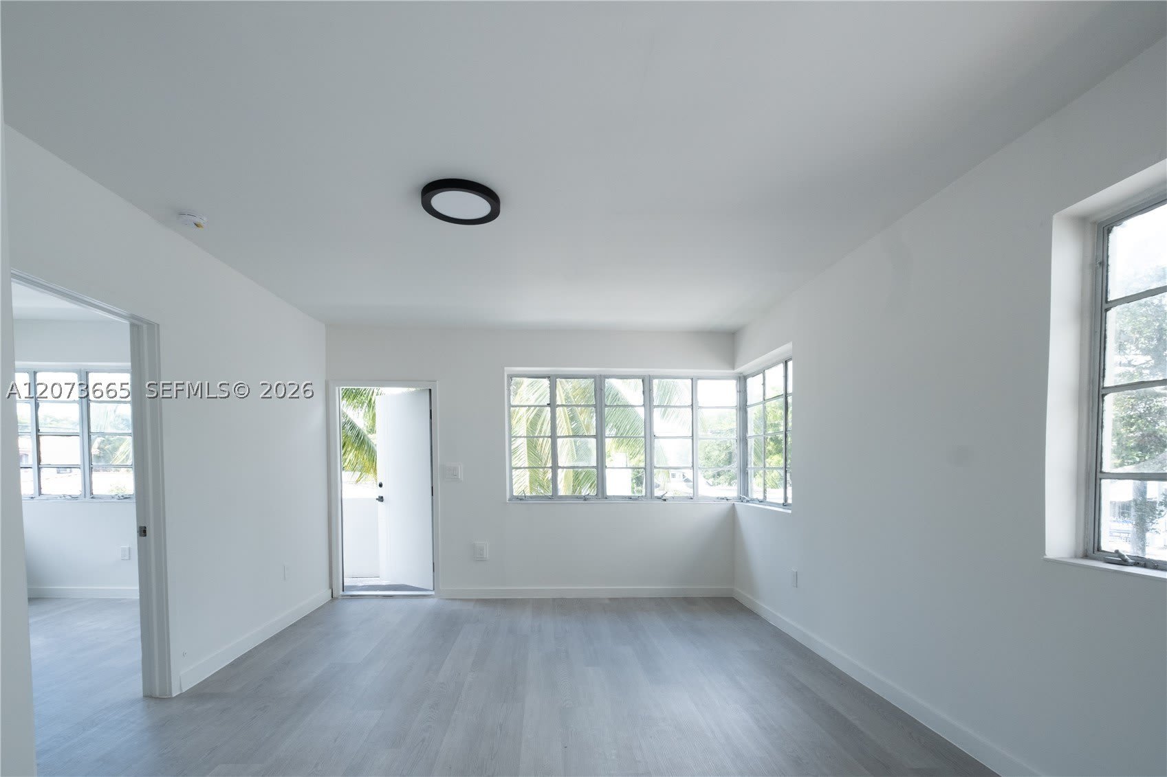 423 NE 71st St – photo 4