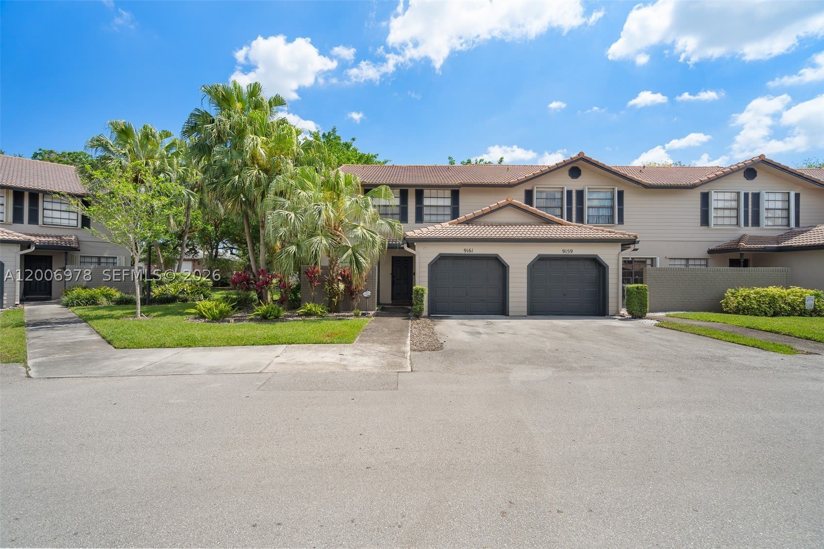 9161 Vineyard Lake Dr – photo 2