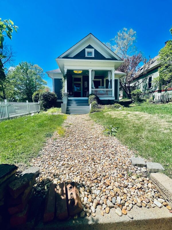 487 Boulevard Southeast – photo 1