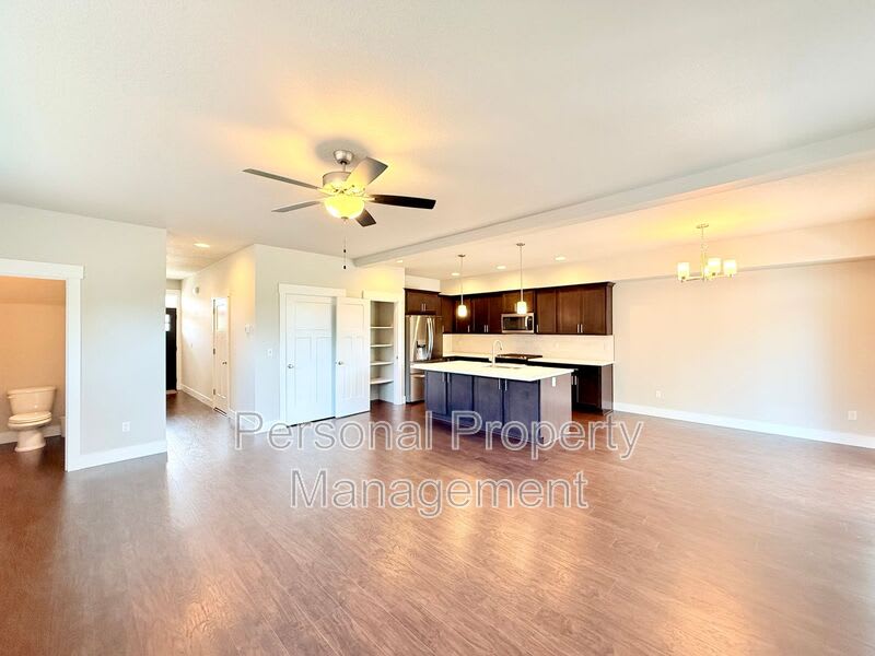 1530 NW 29th Pl – photo 2
