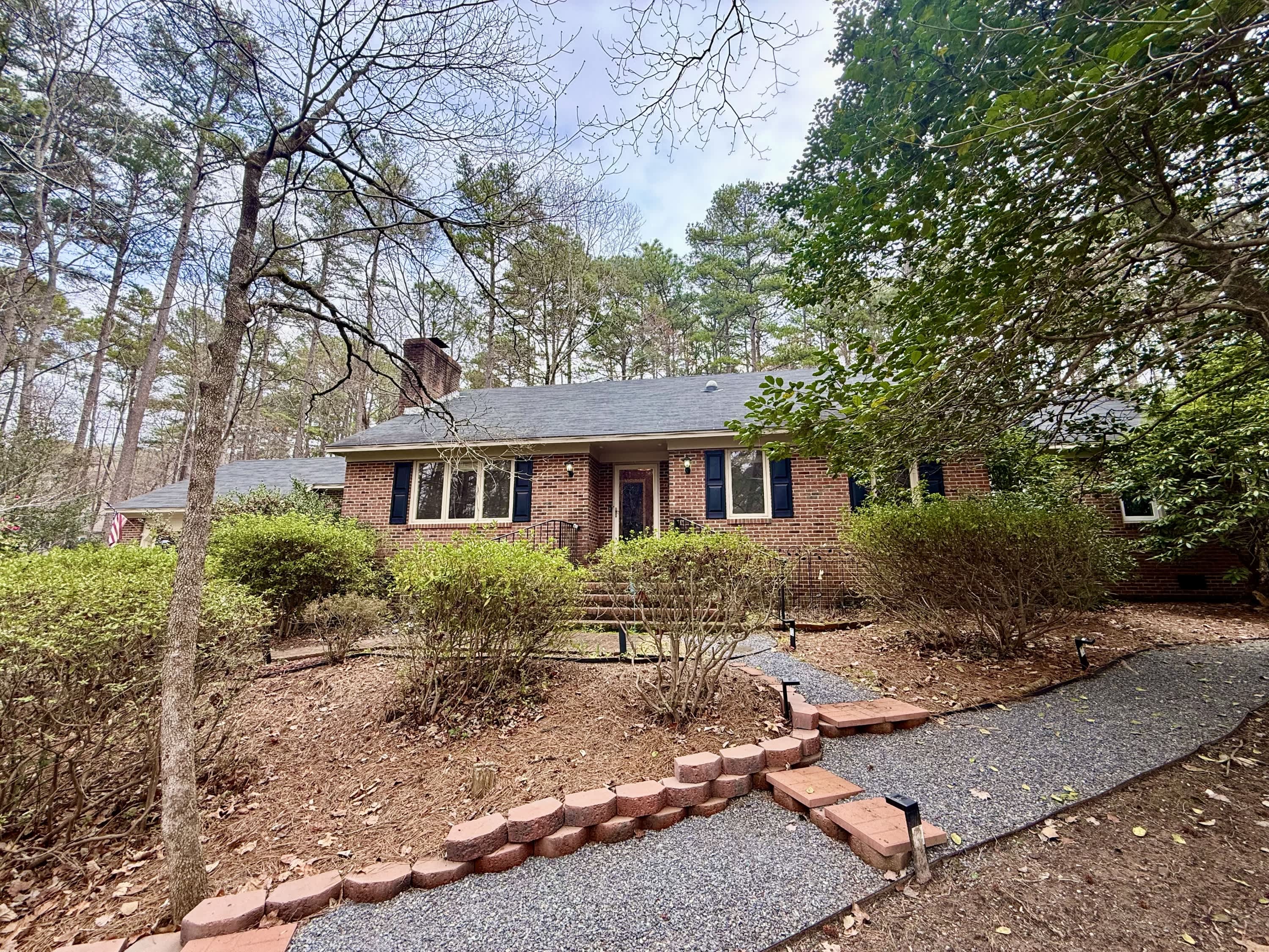 1963 Wedgewood Drive – photo 2