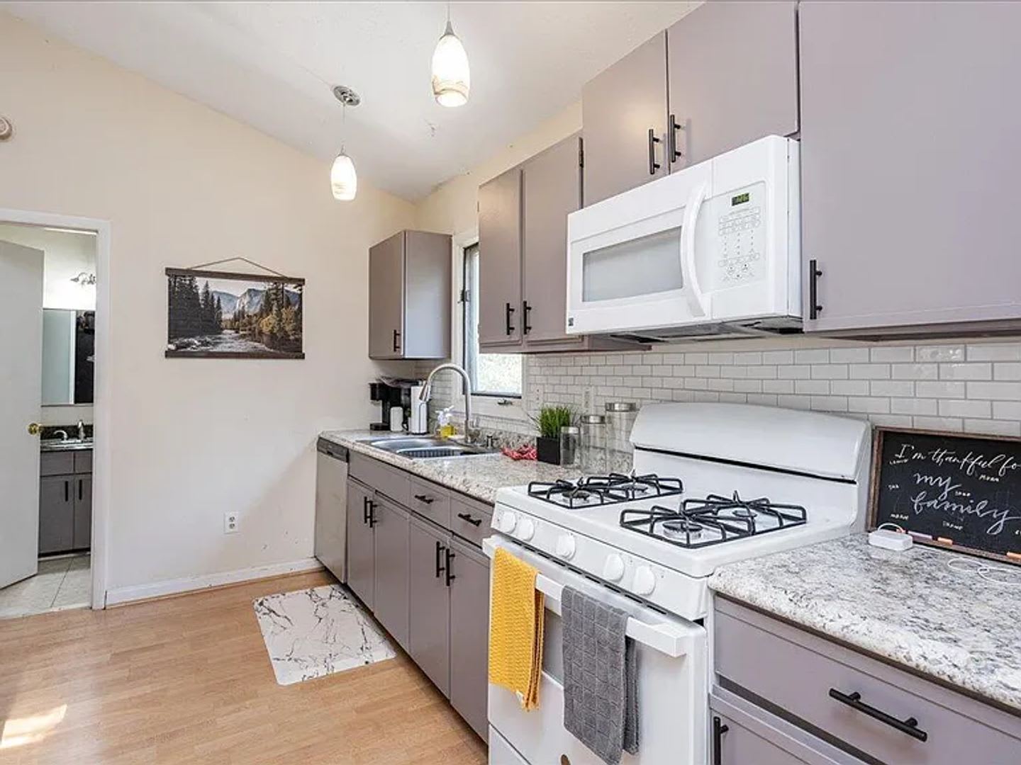 Private Unit At Spring St – photo 4