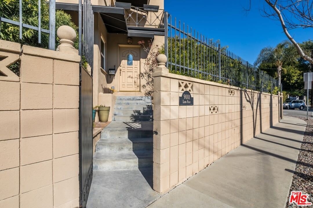 9001 Lloyd Pl – photo 3
