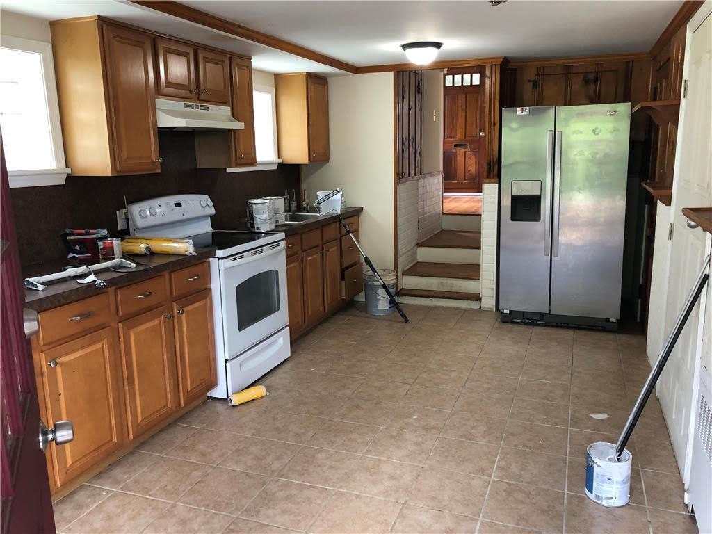 135 N Cedar Street – photo 4