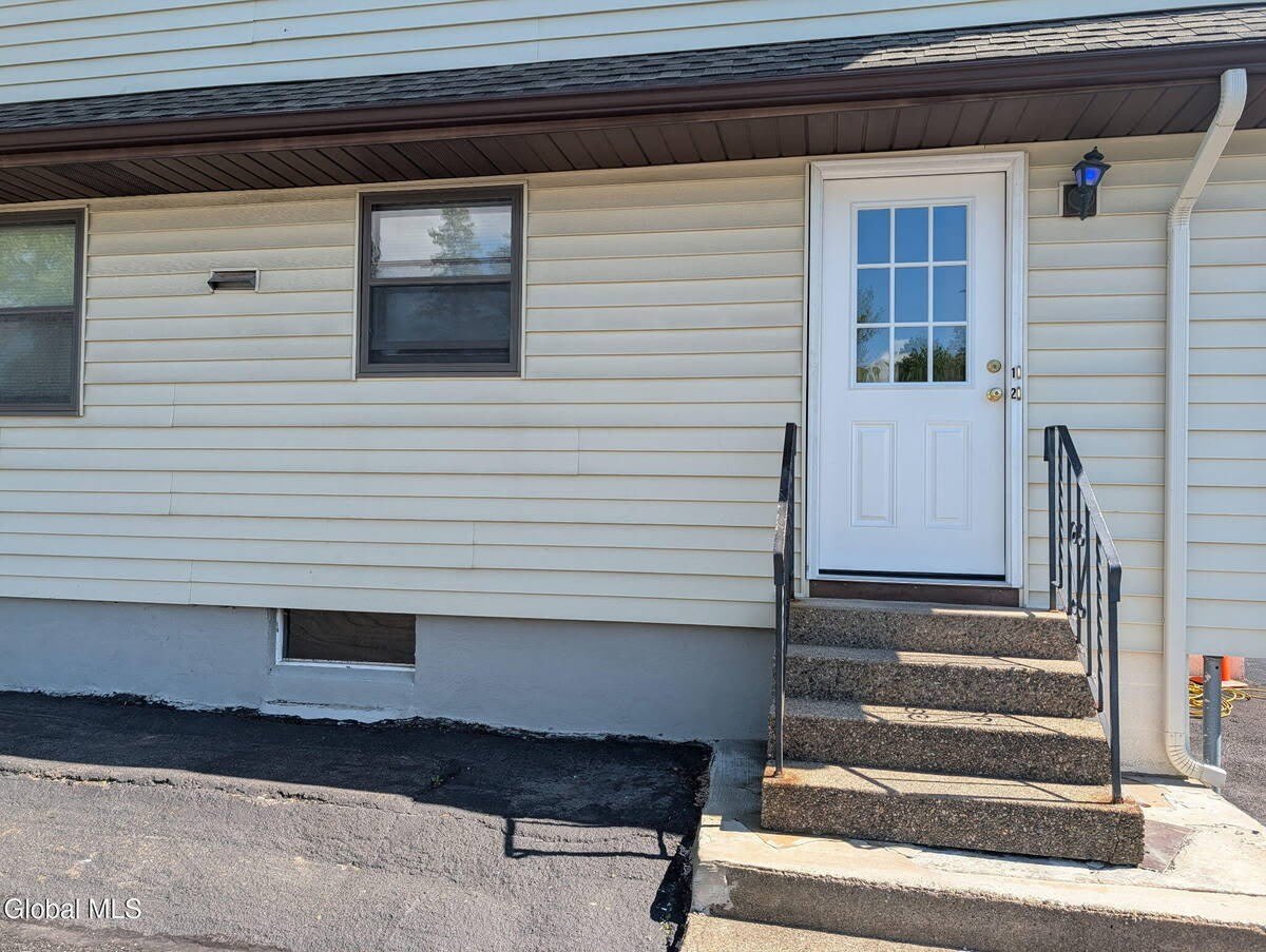 1729 Ferguson Street – photo 4