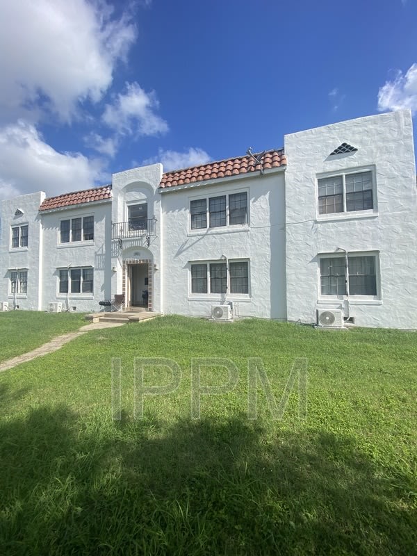 284 Corona Crescent – photo 1
