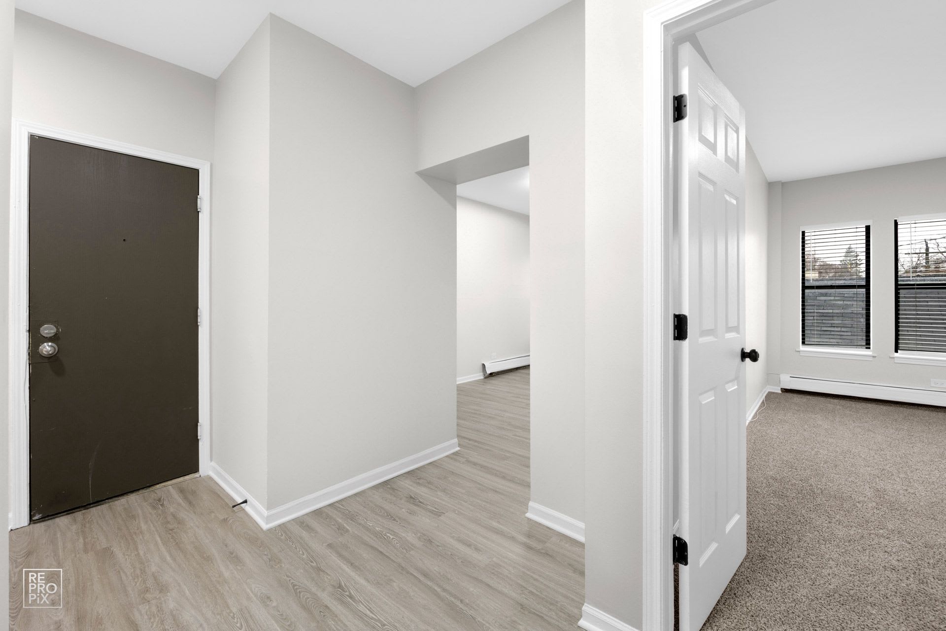 7316 S Jeffery Blvd – photo 5